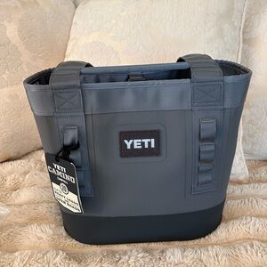 YETI Camino 20 Storm Gray Carry All Bag NWT